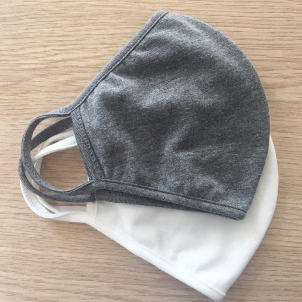 2 x Antibacterial Masks (1 white, 1 gray)